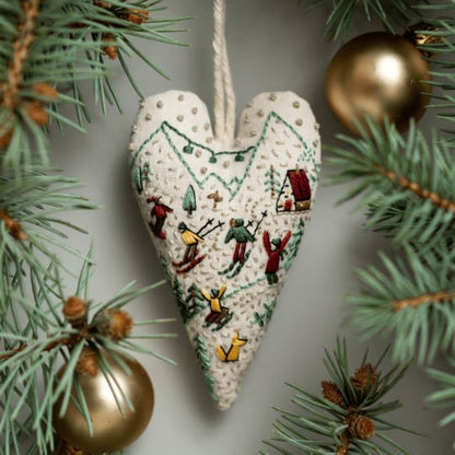 🔥2025 New Release 50% OFF 💖 🎄DIY Heart Shaped Hand Embroidered Christmas Ornament/Ornament Kit 🧵